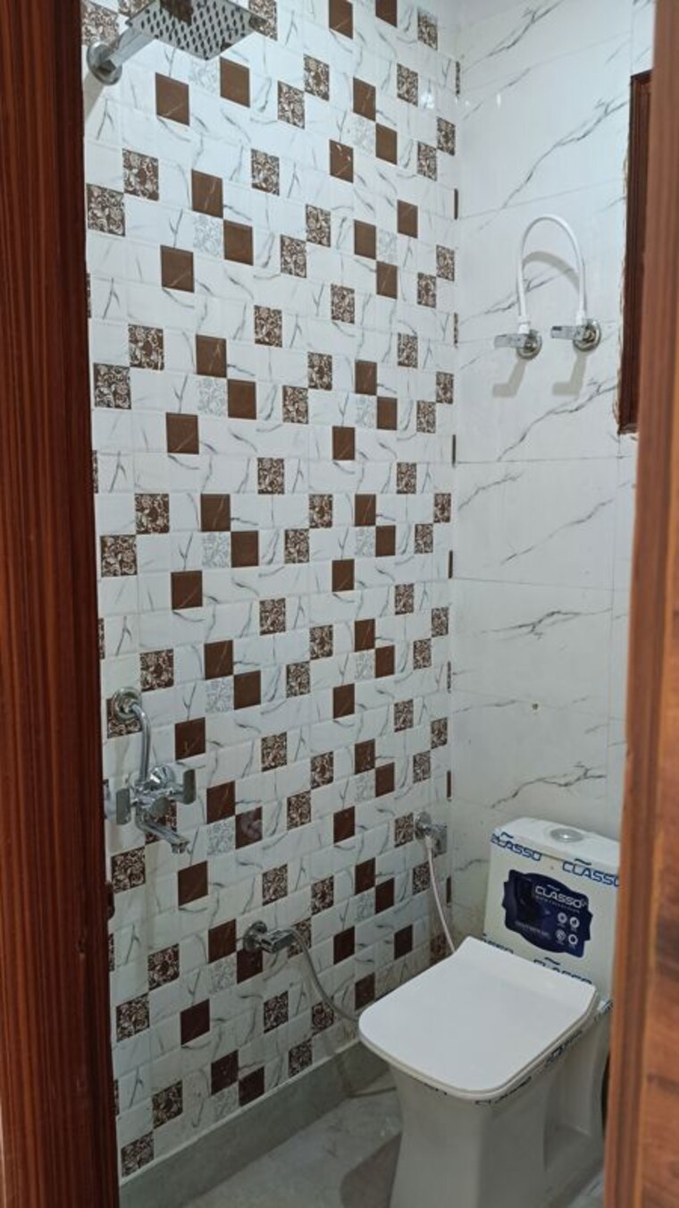 Bathroom, bhopura 2 Bedroom 800 Sq.Ft. Builder Floor In Bhopura Ghaziabad 10011584