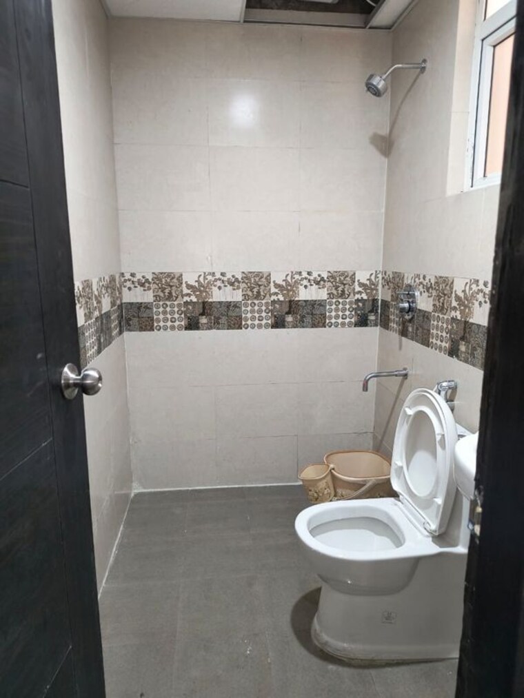 Bathroom, signature-global-park 2 Bedroom 1022 Sq.Ft. Builder Floor In Sohna Sector 36 Gurgaon 10011606