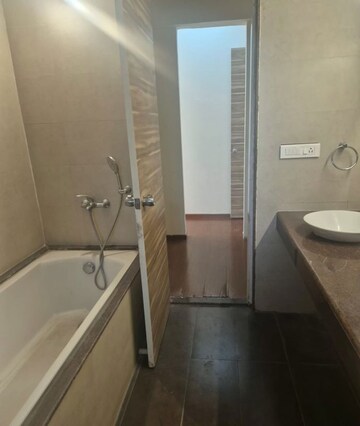 Master Bedroom in 3.5 BHK Apartment at Jairaj Lake Town, Katraj – for Rent