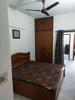 2 BHK + Extra Room Builder Floor For Rent in Saket