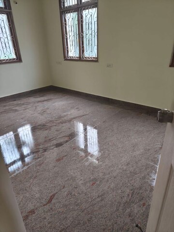 Room in 6 BHK Independent House at Kalena Agrahara – for Sale