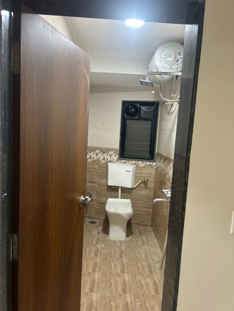 Bathroom, jairaj-lake-town 3 Bedroom 1500 Sq.Ft. Apartment In Katraj Pune 10011616