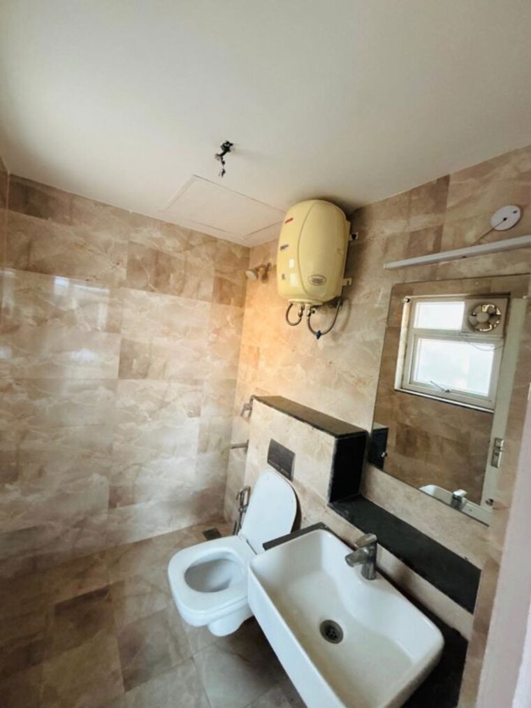 undefined, bptp-astaire-gardens 2.5 Bedroom 1050 Sq.Ft. Builder Floor In Sector 70a Gurgaon 10011621