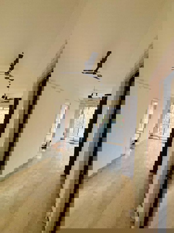 2.5 BHK 1050 Sq.Ft. Builder Floor in BPTP Astaire Gardens