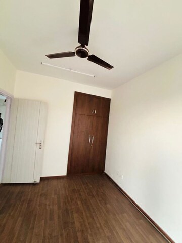 Room in 2.5 BHK Builder Floor at BPTP Astaire Gardens, Sector 70a – for Rent