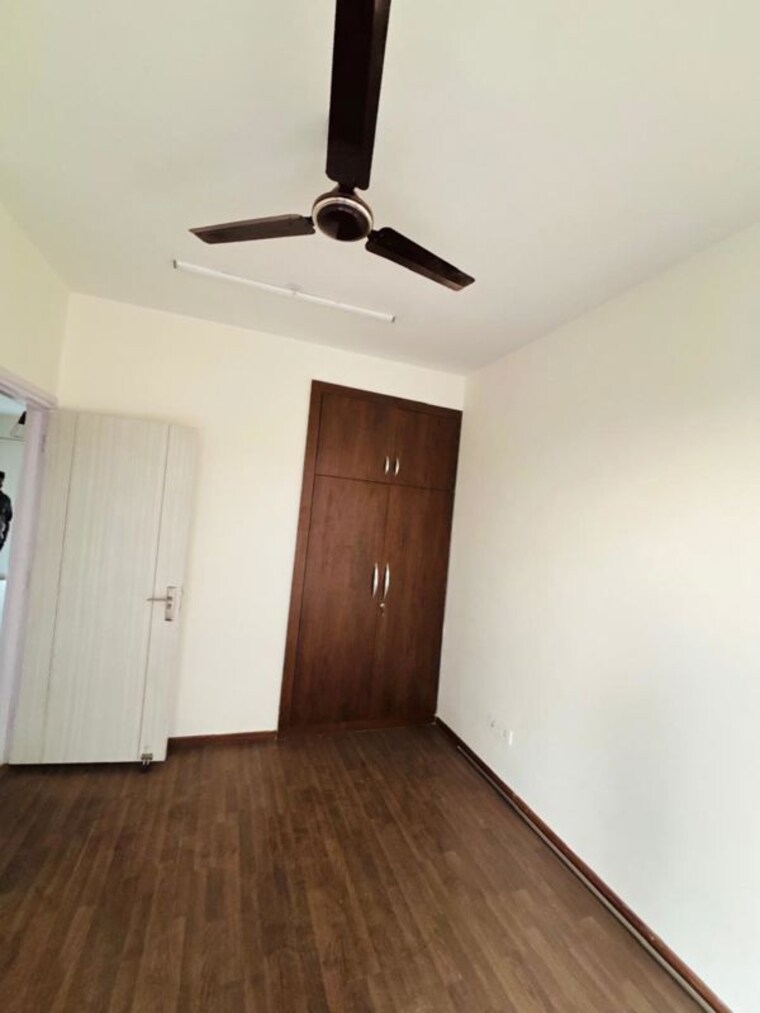 Room, bptp-astaire-gardens 2.5 Bedroom 1050 Sq.Ft. Builder Floor In Sector 70a Gurgaon 10011621