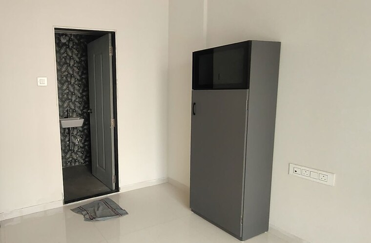 Room, re-form-delta-house 1 Bedroom 425 Sq.Ft. Apartment In Goregaon East Mumbai 10011626