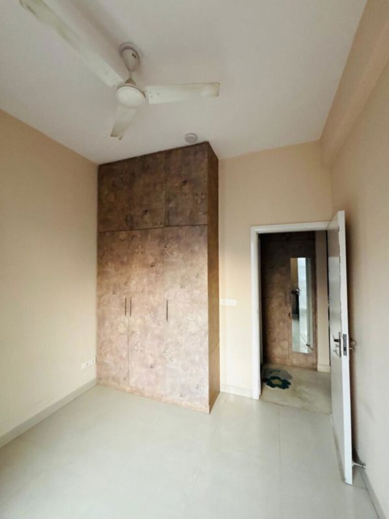 Room, bptp-astaire-gardens 3 Bedroom 1450 Sq.Ft. Apartment In Sector 70a Gurgaon 10011635