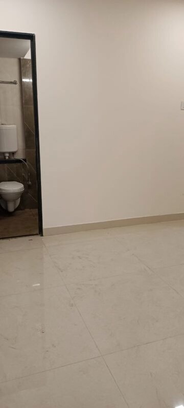 Room in 2 BHK Apartment at Prathmesh Tower Worli, Worli – for Rent