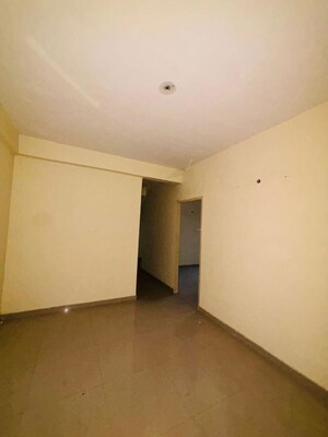 Room in 2 BHK Apartment at Pyramid Fusion Homes, Sector 70a – for Rent