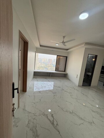 Room in 1.5 BHK Apartment at SMGK Urbana Heights, Jogeshwari West – for Sale