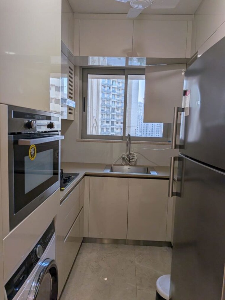 Kitchen, hiranandani-regent-hill 1 Bedroom 625 Sq.Ft. Apartment In Powai Mumbai 10011657
