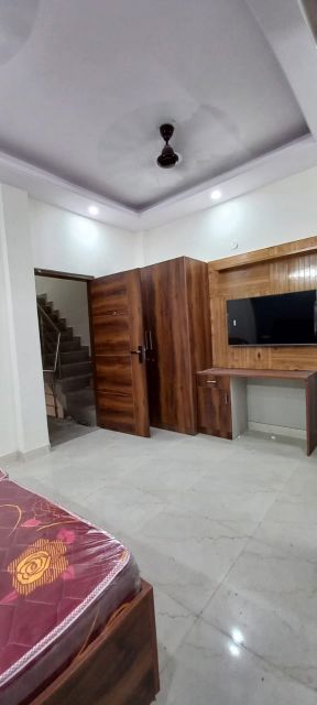 1 RkBuilder Floor For Rent in Minarch Tower