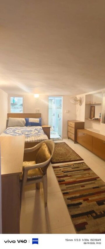 1 RK Apartment For Rent in Defence Colony