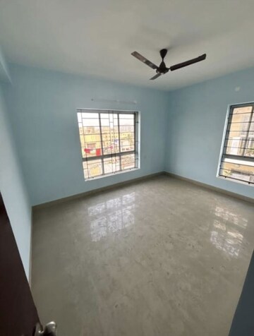 Room in 3 BHK Apartment at Tirath Project, Rajarhat – for Sale