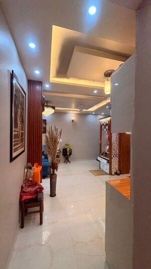 Furnished Amenities in 3 BHK Apartment at Omaxe The Palace, Sushant Golf City – for Rent