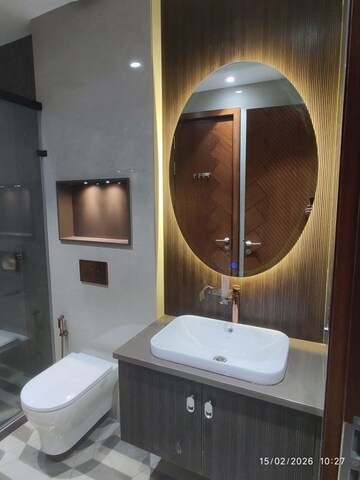 Bathroom in 4 BHK Builder Floor at South Delhi – for Sale