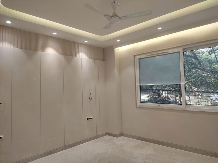 Room, south delhi 4 Bedroom 300 Sq.Yd. Builder Floor In South Delhi Delhi 10009074