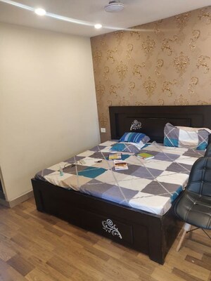 Bedroom in 1 BHK Apartment at Defence Colony – for Rent