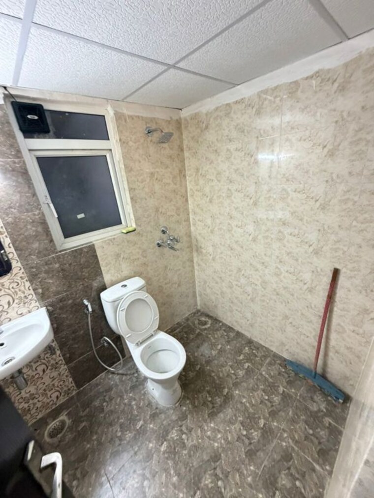 Bathroom, jnc-the-park 2 Bedroom 950 Sq.Ft. Apartment In Sector 16c Greater Noida Greater Noida 10011713