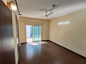 Room in 2 BHK Apartment at JNC The Park, Sector 16c Greater Noida – for Rent