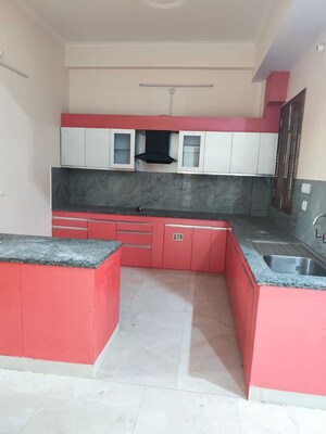Kitchen in 3 BHK Builder Floor at Gomti Nagar – for Rent