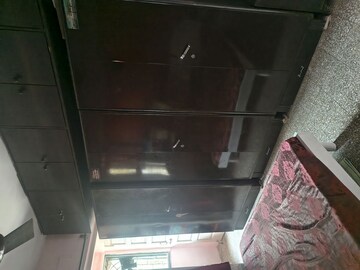 Furnished Amenities in 1 BHK Apartment at Santacruz East – for Rent