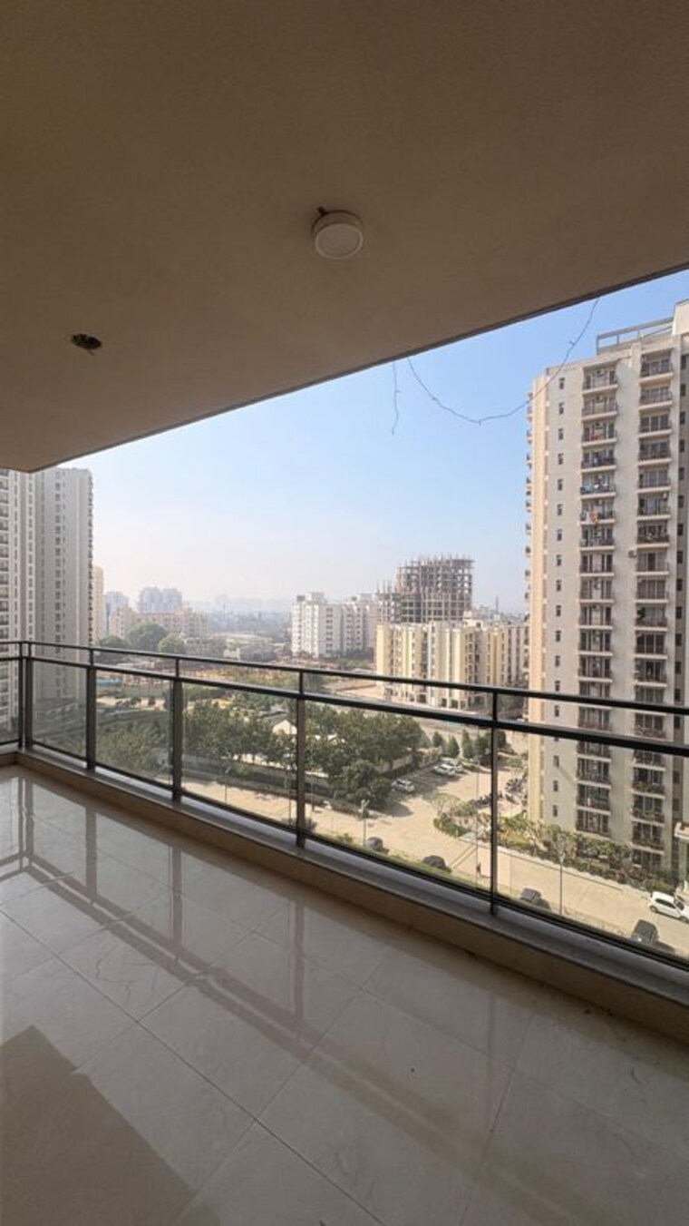 Balcony, shalimar-belvedere-court 3 Bedroom 1541 Sq.Ft. Apartment In Malesemau Lucknow 10011730