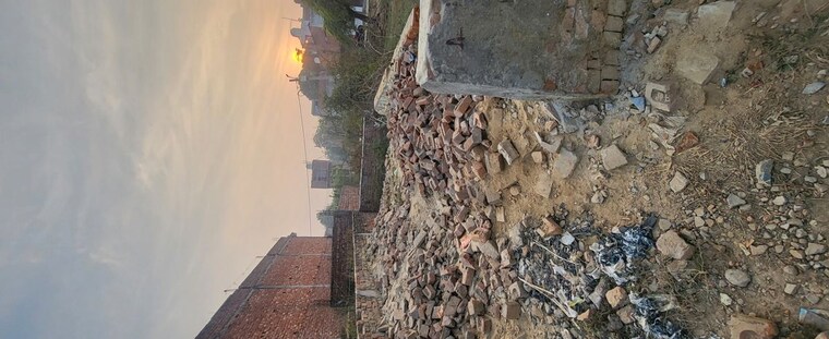 undefined, sabhapur  80 Sq.Yd. Plot In Sabhapur Delhi 10011731