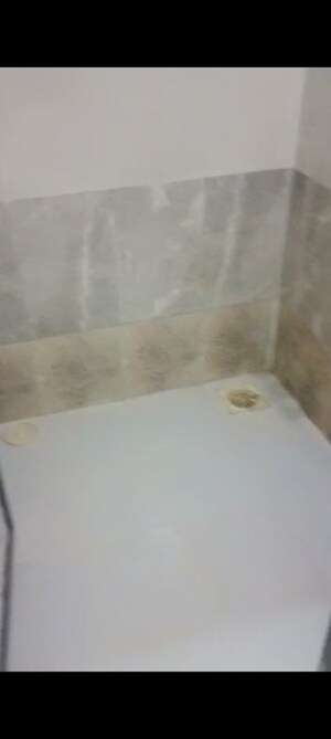 Room in 1 BHK Apartment at Ghatkopar West – for Rent