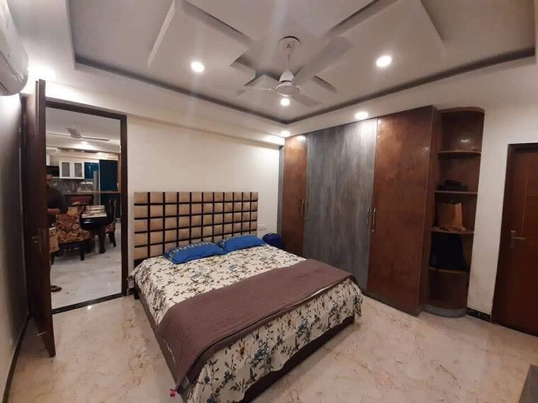 Bedroom, ardee-city 4 Bedroom 350 Sq.Yd. Builder Floor In Sector 52 Gurgaon 10011749