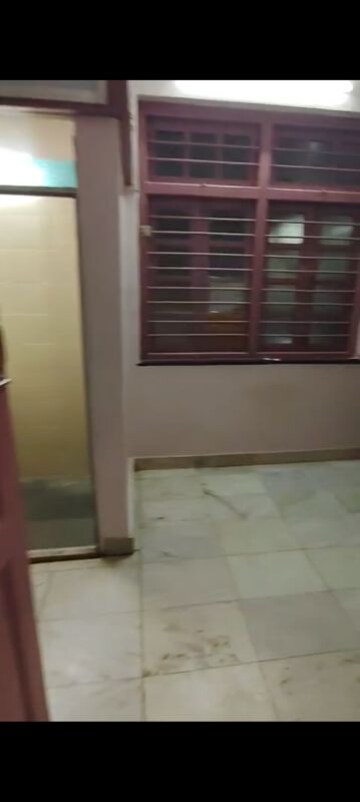 Bathroom in 1 BHK Apartment at Ghatkopar West – for Rent