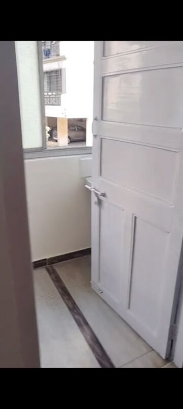 Bathroom in 1 BHK Apartment at Ghatkopar West – for Rent