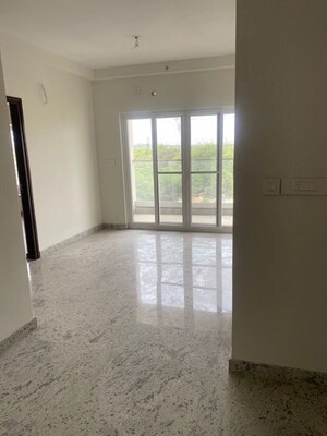 Room in 2 BHK Apartment at Siri Enclave Narsingi, Narsingi – for Rent