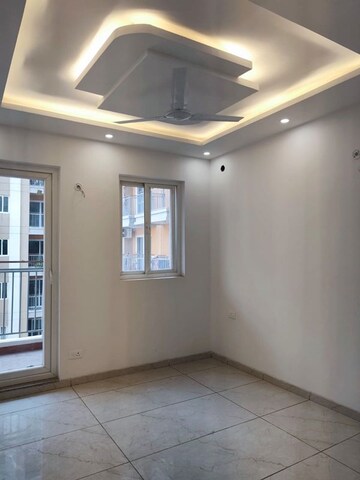 Room in 2 BHK Builder Floor at DLF Vibhuti Khand, Gomti Nagar – for Rent