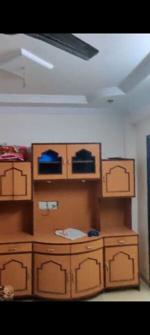 Furnished Amenities in 1 BHK Apartment at Ghatkopar West – for Rent