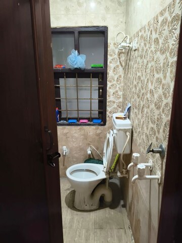 Bathroom in 1.5 BHK Builder Floor at New Ashok Nagar – for Rent