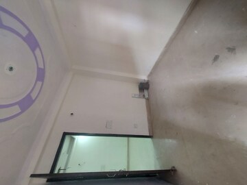 Furnished Amenities in 1.5 BHK Builder Floor at New Ashok Nagar – for Rent