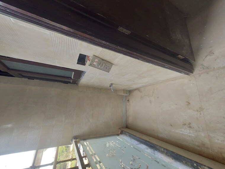 undefined, new ashok nagar 1.5 Bedroom 400 Sq.Ft. Builder Floor In New Ashok Nagar Delhi 10011804