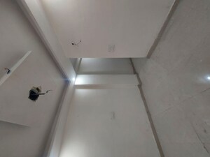 Furnished Amenities in 2.5 BHK Builder Floor at New Ashok Nagar – for Rent