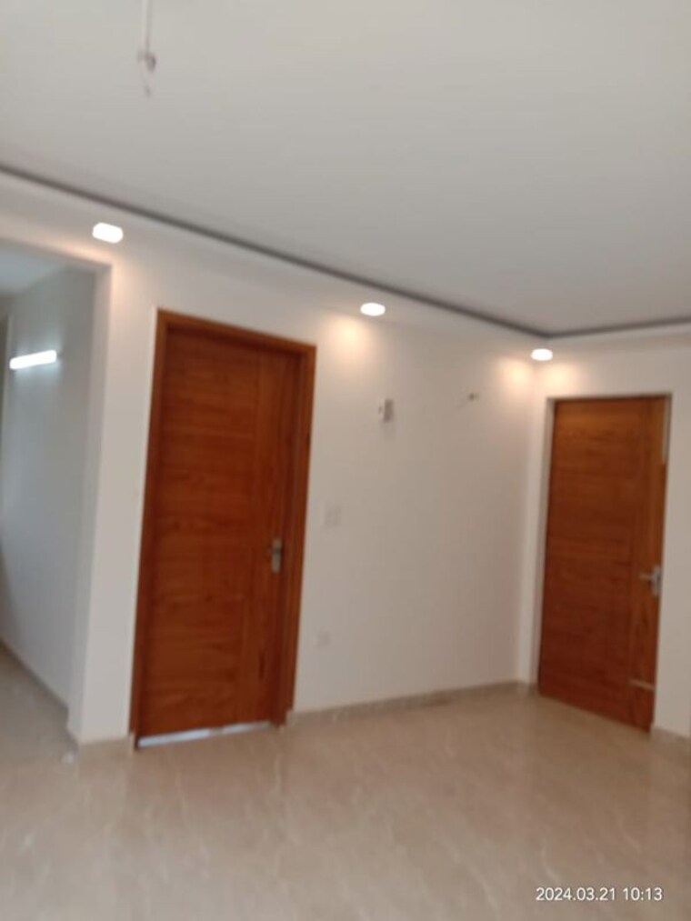 Room, bptp-parkland-pride 3 Bedroom 250 Sq.Yd. Builder Floor In Sector 77 Faridabad 10011826