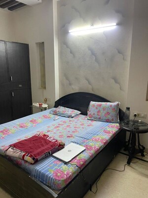 Bedroom in 3 BHK Builder Floor at Sector 52 – for Rent