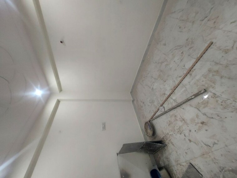 Floor Plan, new ashok nagar Commercial Showroom 900 Sq.Ft. In New Ashok Nagar Delhi 10011861