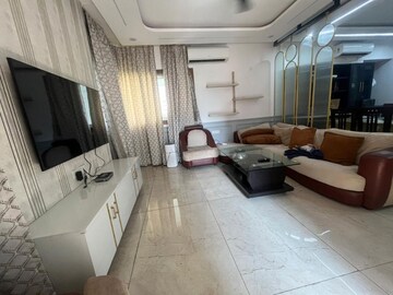 Living Room in 4 BHK Apartment at Experion Capital, Vibhuti Khand – for Rent