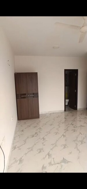 Master Bedroom in 3 BHK Apartment at Raheja Ridgewood, Goregaon East – for Sale