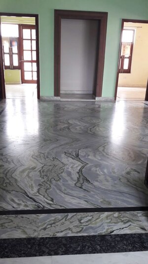 Staircase in 3 BHK Builder Floor at Ansal Plaza Sector-23, Sector 23 – for Rent