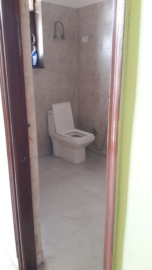 Bathroom in 3 BHK Builder Floor at Ansal Plaza Sector-23, Sector 23 – for Rent