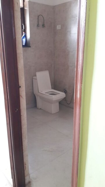 Bathroom in 3 BHK Builder Floor at Ansal Plaza Sector-23, Sector 23 – for Rent