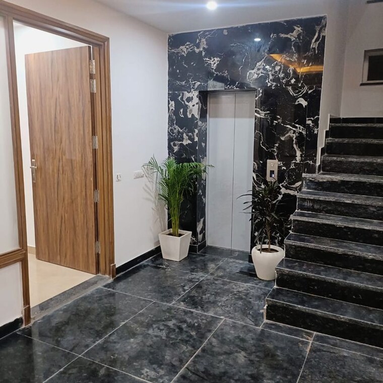  Parking, sector 30 2 Bedroom 2000 Sq.Ft. Builder Floor In Sector 30 Gurgaon 10011882