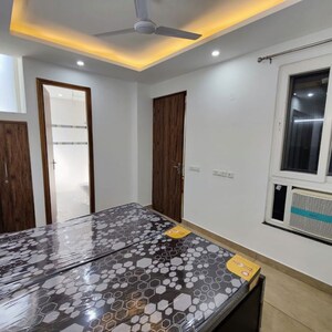Bedroom in 2 BHK Builder Floor at Sector 30 – for Rent
